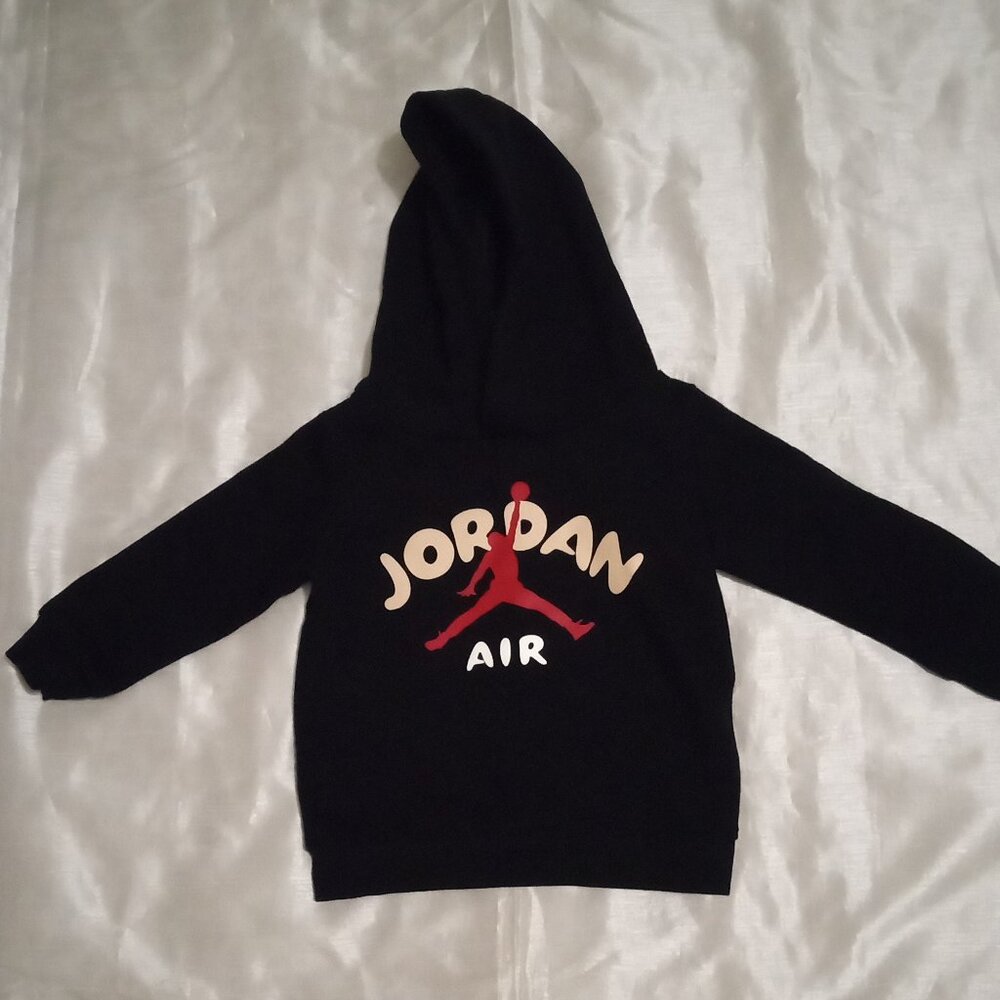 Jordon Air kid's sweater black 9 months with hood